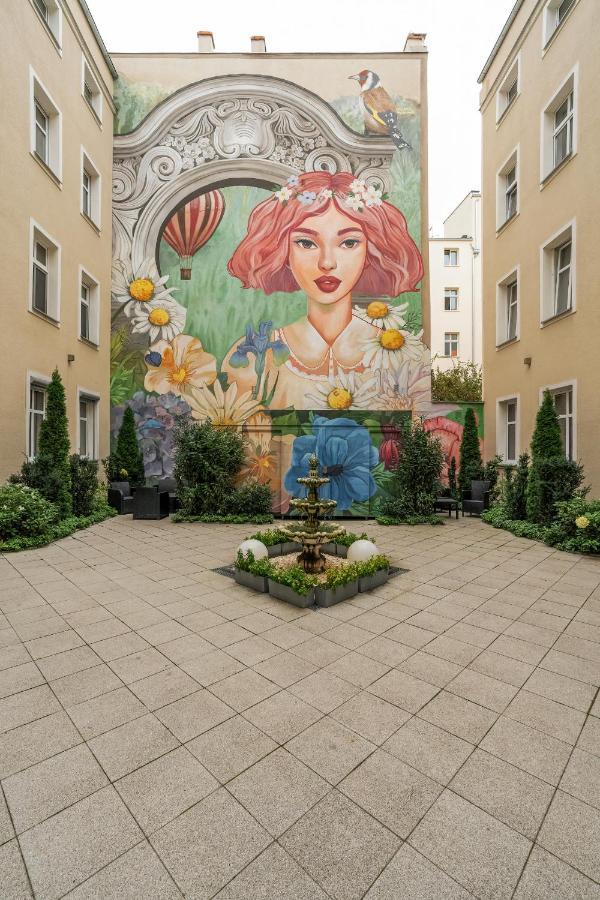 Komeda Apartment Hidden In Poznan Old Town By Noclegi Renters Bagian luar foto