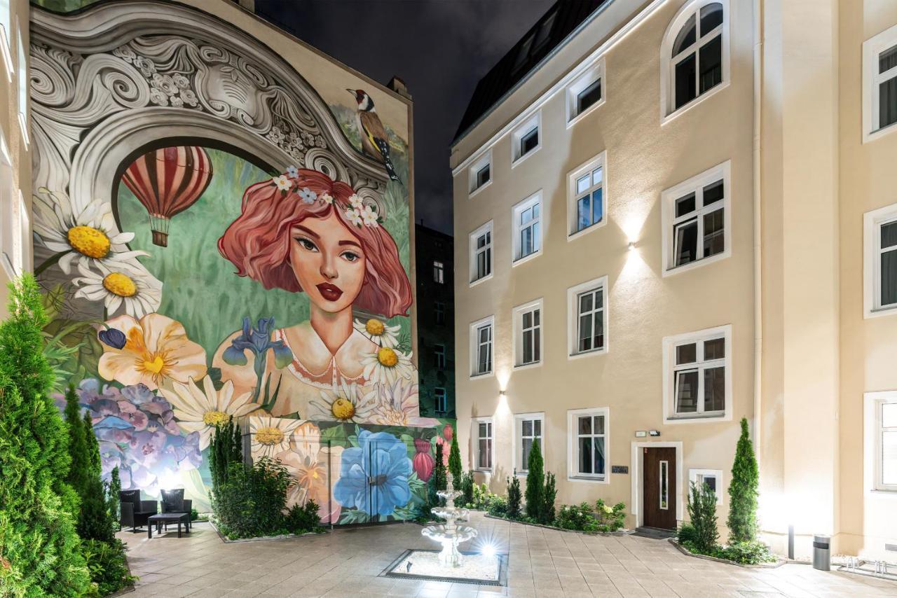 Komeda Apartment Hidden In Poznan Old Town By Noclegi Renters Bagian luar foto