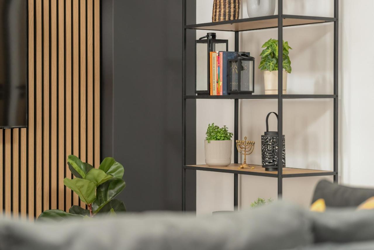 Komeda Apartment Hidden In Poznan Old Town By Noclegi Renters Bagian luar foto